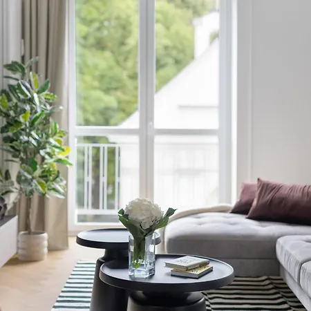 2-bedroom Bohemian Center